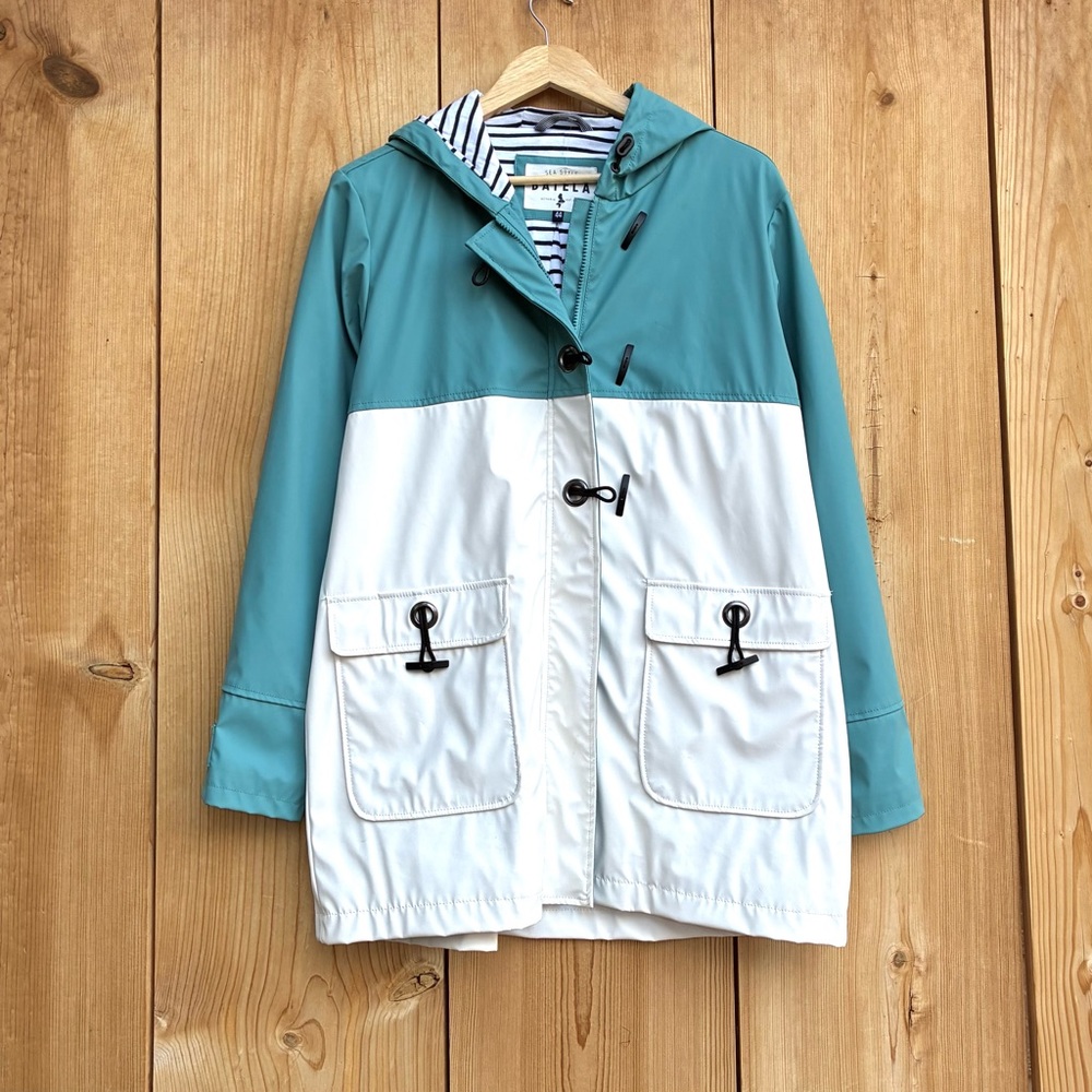 Batela Sea Style Teal White EUC Sailor Rain Jacket Women’s Sz 44/14
